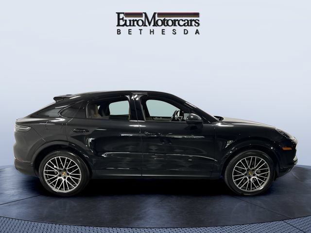 Used 2023 Porsche Cayenne S AWD/4WD image 6