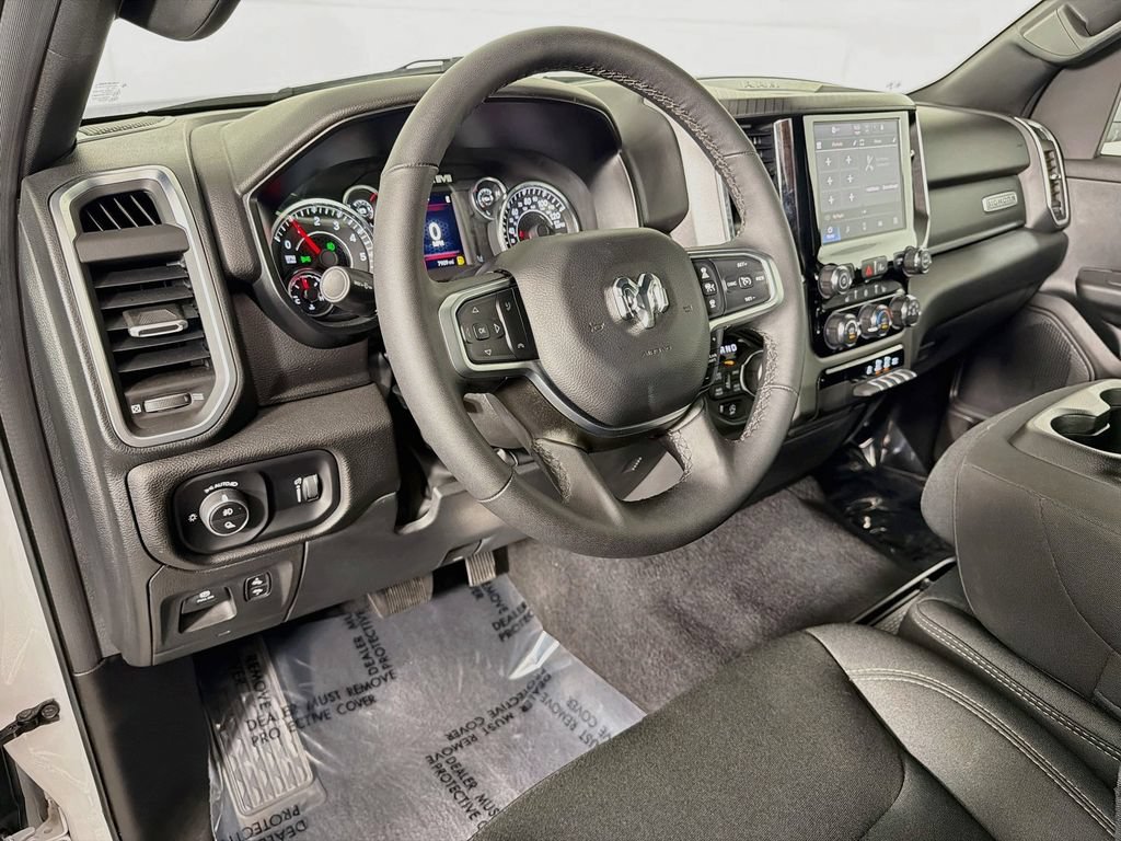 Used 2025 RAM 1500 Big Horn AWD/4WD image 9