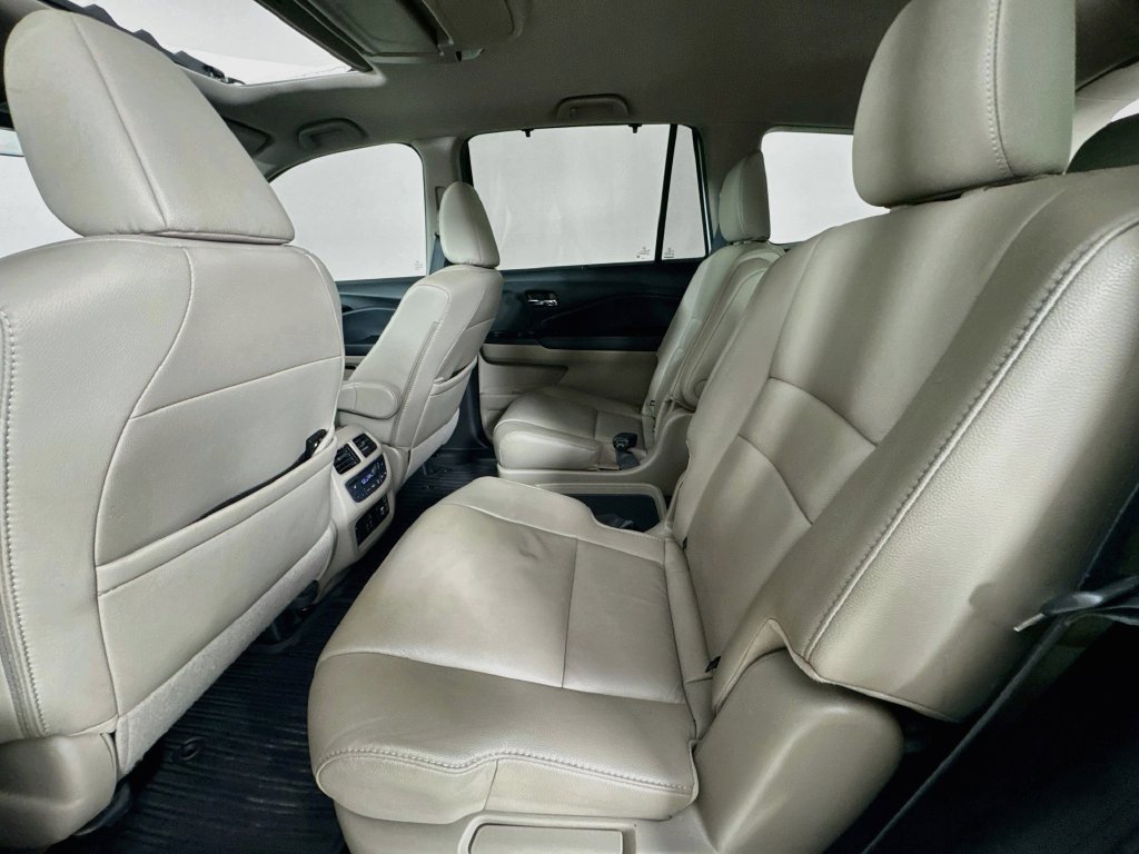 Used 2021 Honda Pilot Touring image 33