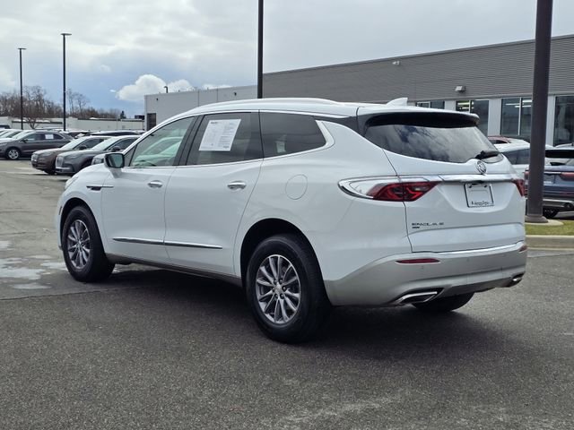 Used 2022 Buick Enclave Essence w/ Trailering Package, 5000 lbs. image 3