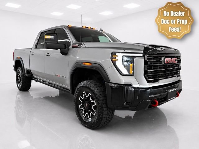 Used 2026 GMC Sierra 2500 AT4X AWD/4WD image 3