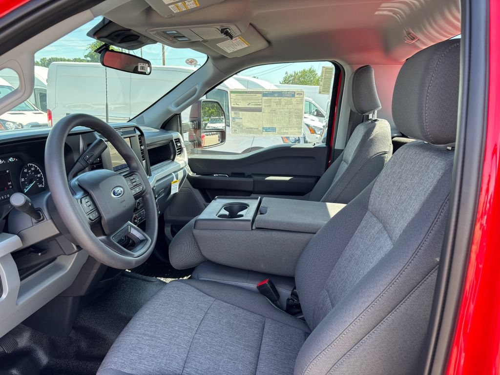 New 2026 Ford F350 XL w/ FX4 Off-Road Package AWD/4WD image 3