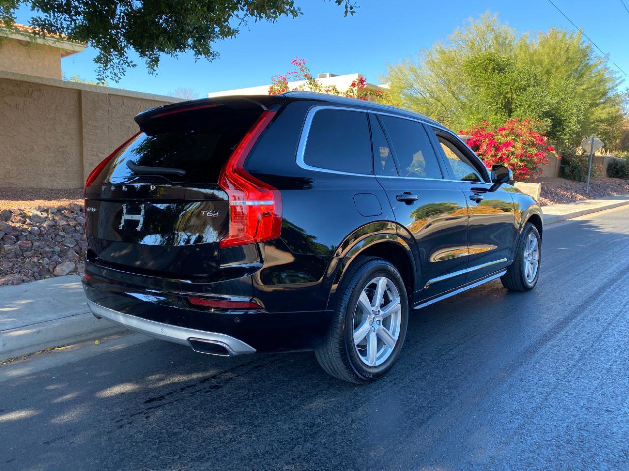 Used 2020 Volvo XC90 T6 Momentum image 3