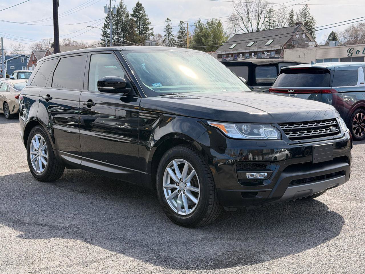 Used 2016 Land Rover Range Rover Sport SE image 3