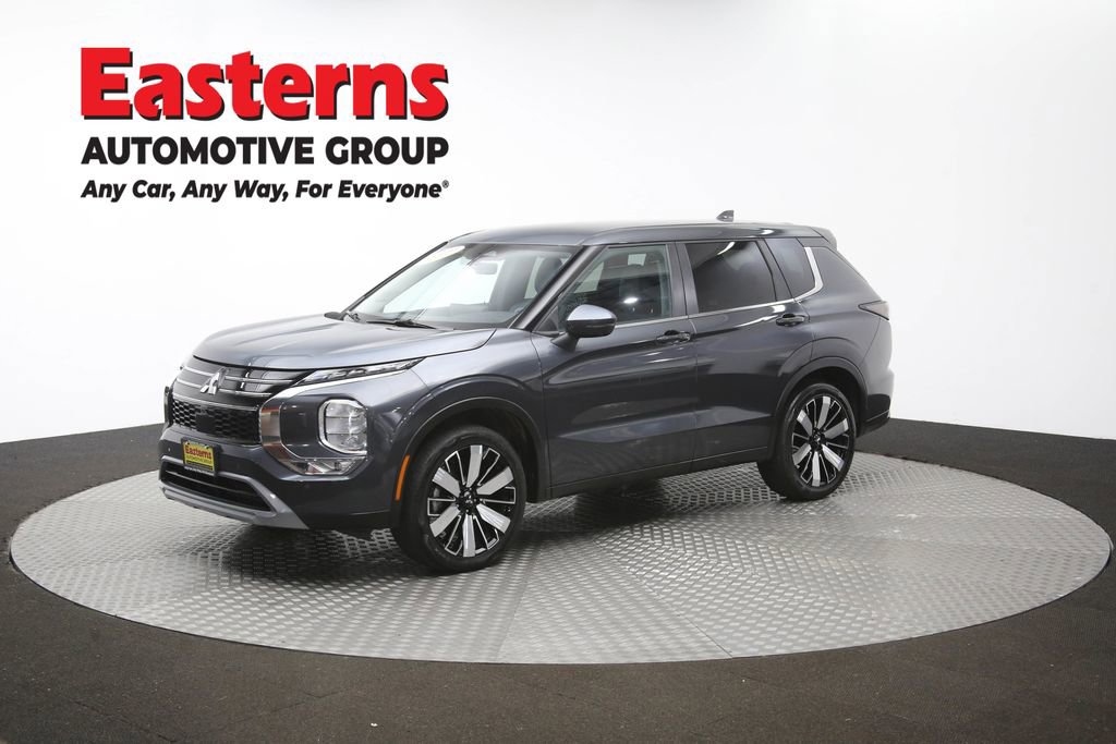 Used 2025 Mitsubishi Outlander SE AWD/4WD image 56