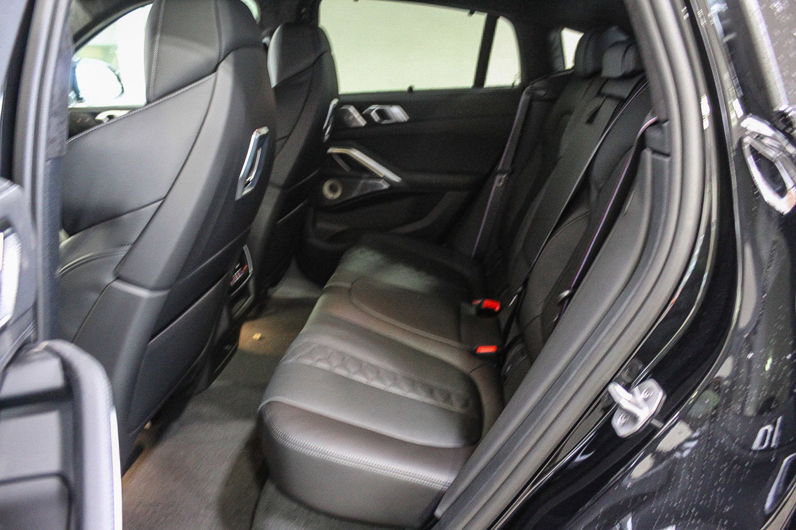 New 2026 BMW X6 M Competition w/ Executive Package image 18