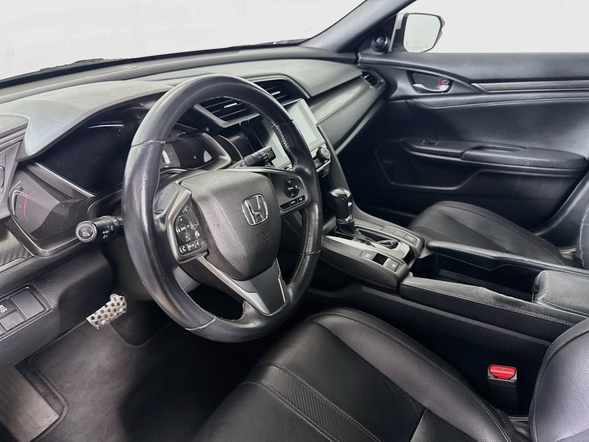 Used 2018 Honda Civic Sport Touring image 9
