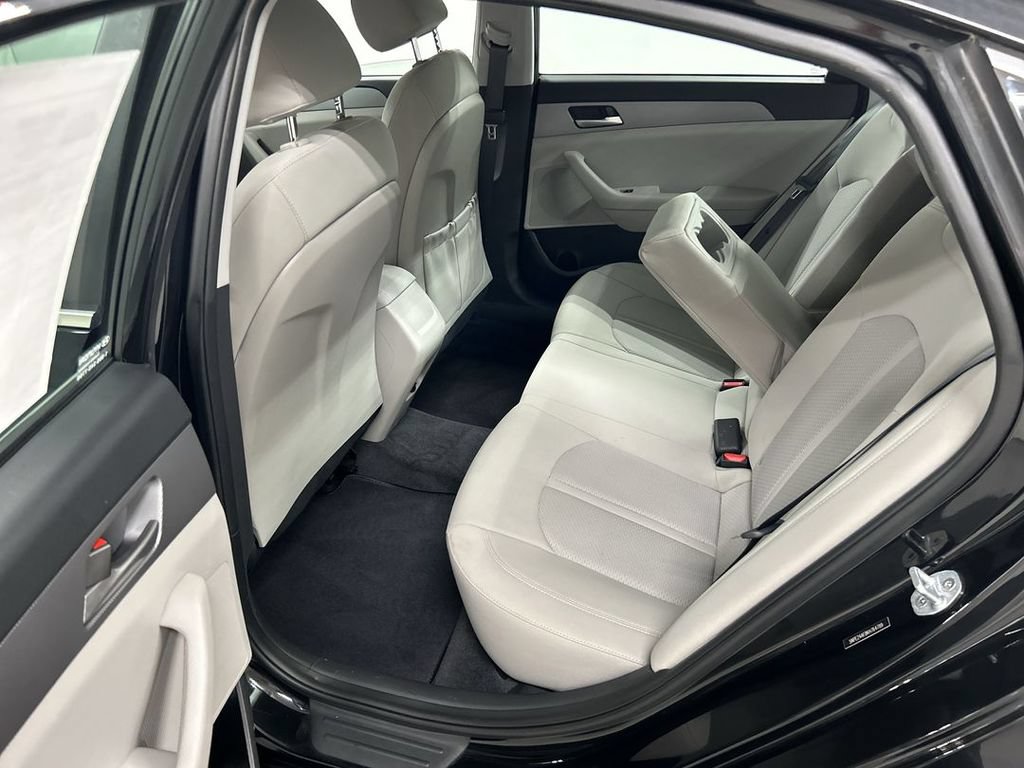 Used 2019 Hyundai Sonata SE FWD image 19