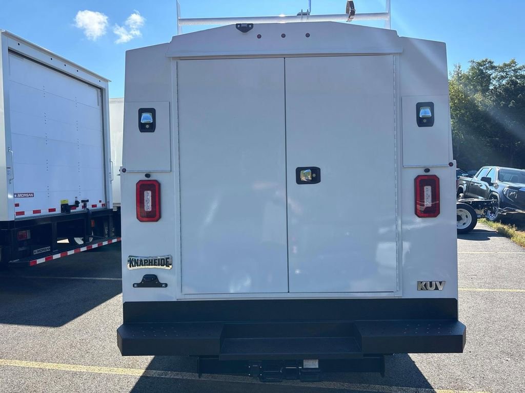 New 2025 GMC Savana 3500 w/ Power Convenience Package image 3