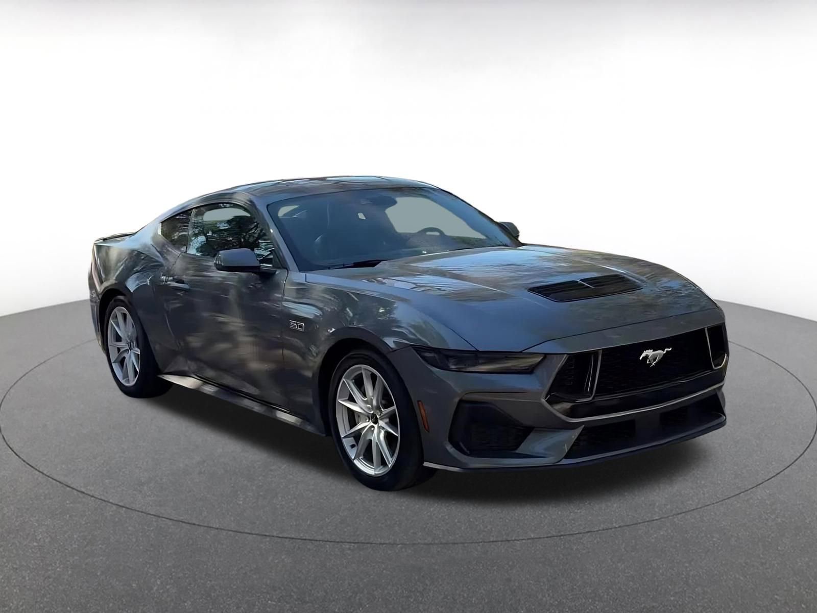 Used 2025 Ford Mustang GT Premium image 3