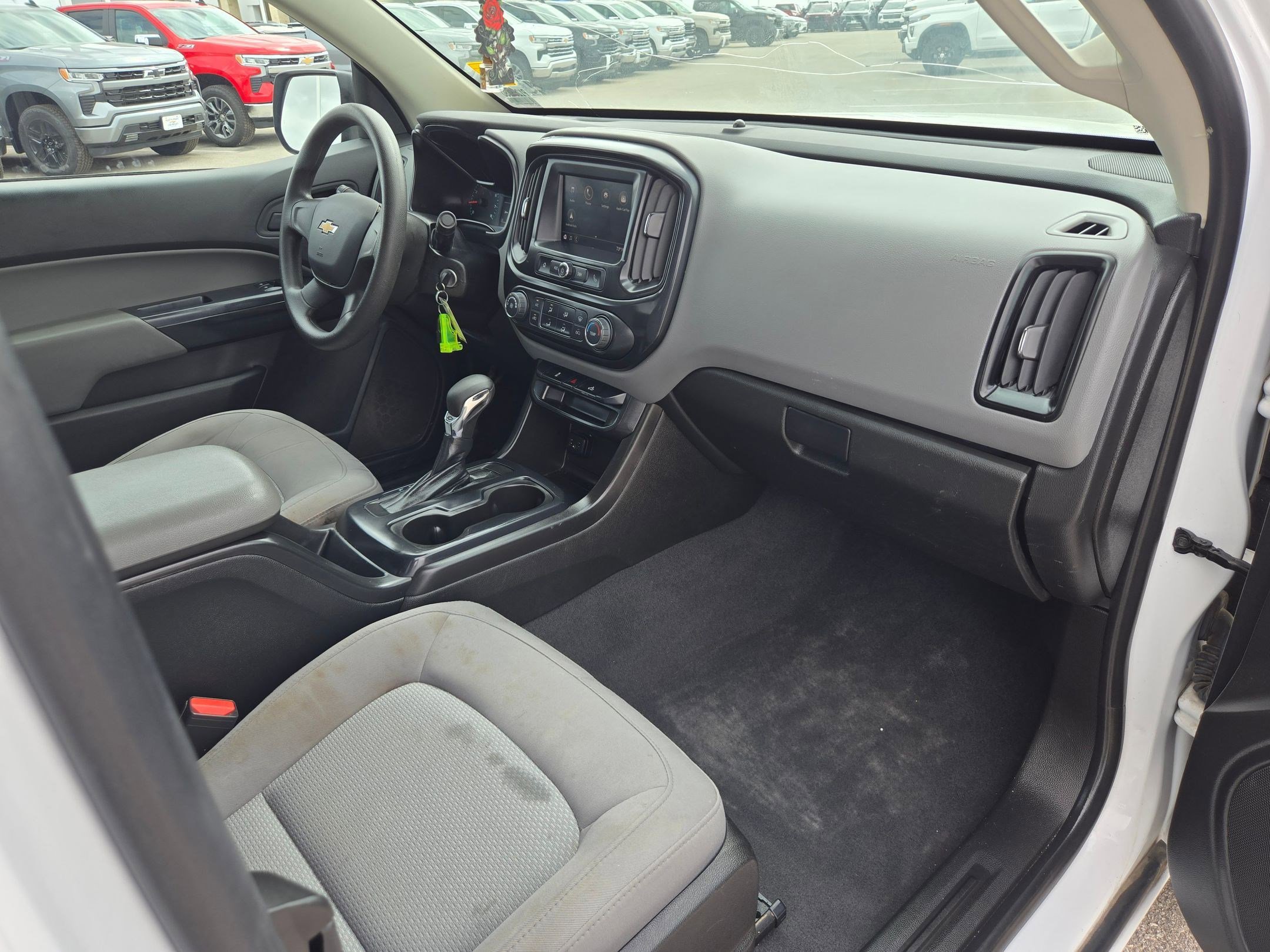 Used 2022 Chevrolet Colorado W/T RWD image 16