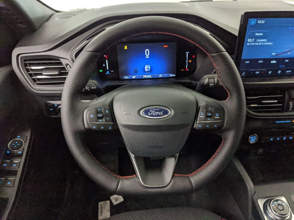 New 2026 Ford Escape ST-Line w/ Tech Pack #1 image 16