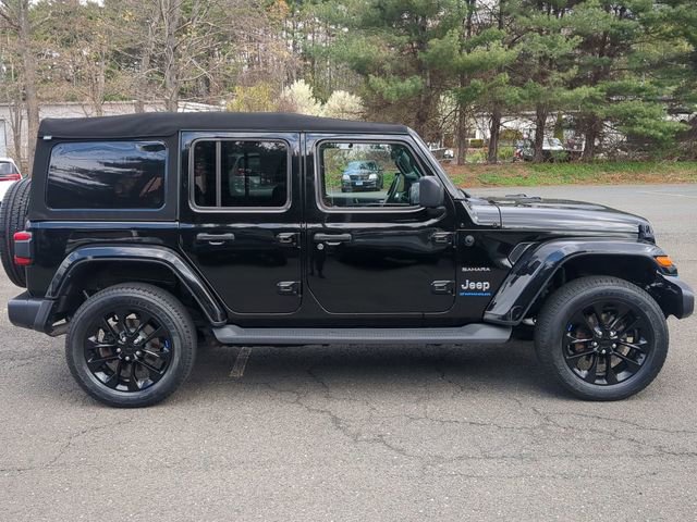 Certified 2023 Jeep Wrangler Unlimited Sahara w/ Cold Weather Group AWD/4WD image 4