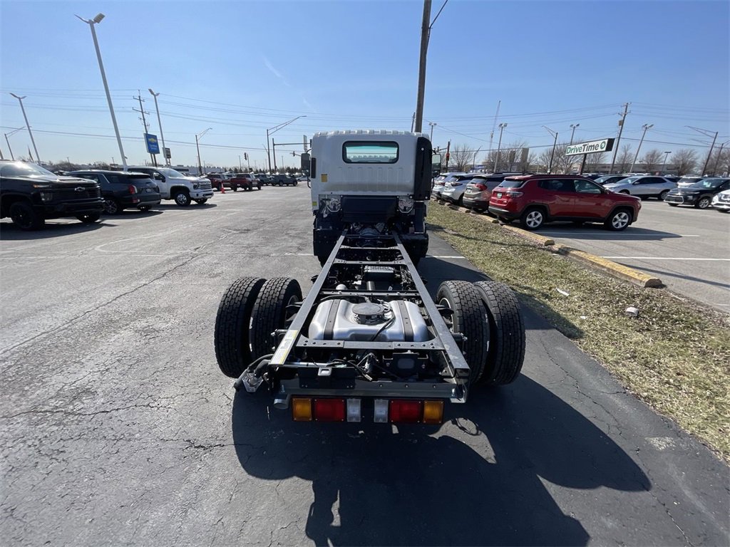 New 2024 Chevrolet Low Cab Forward 5500XG image 4