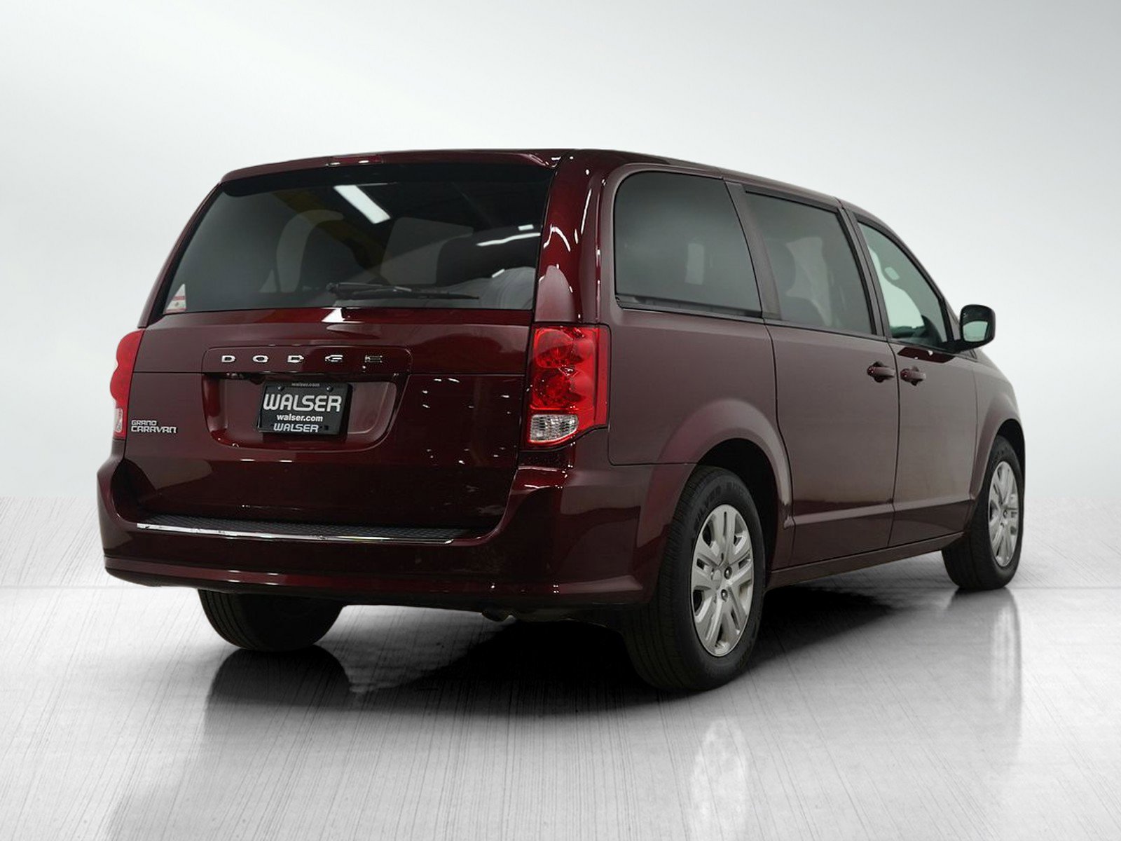 Used 2018 Dodge Grand Caravan SE image 5