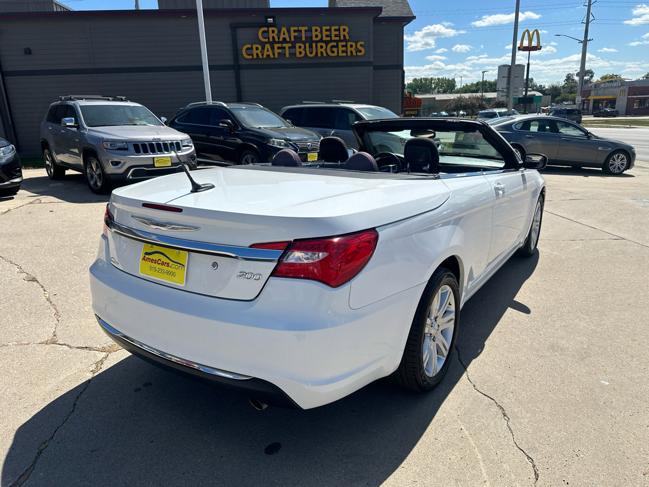 Used 2014 Chrysler 200 Touring image 3