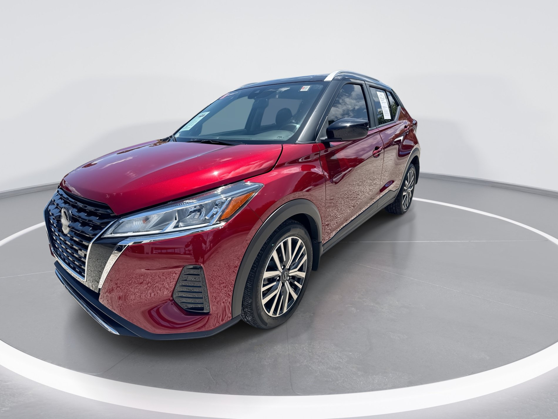 Used 2024 Nissan Kicks SV FWD image 8