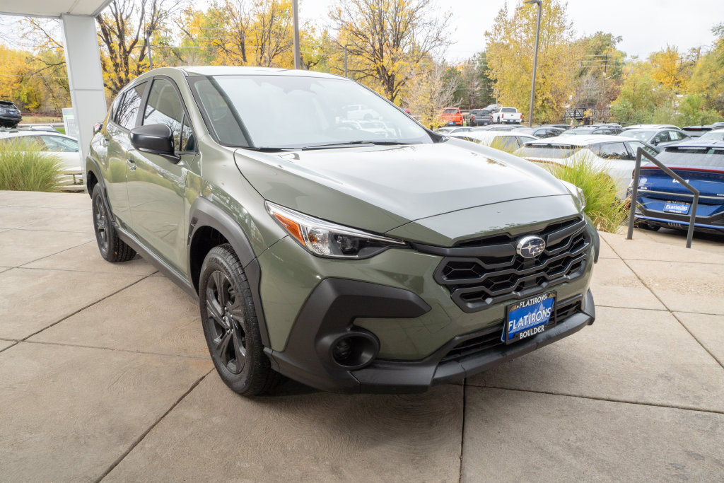 Used 2026 Subaru Crosstrek 2.5i AWD/4WD image 2