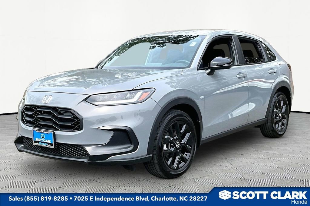 Used 2025 Honda HR-V Sport image 3