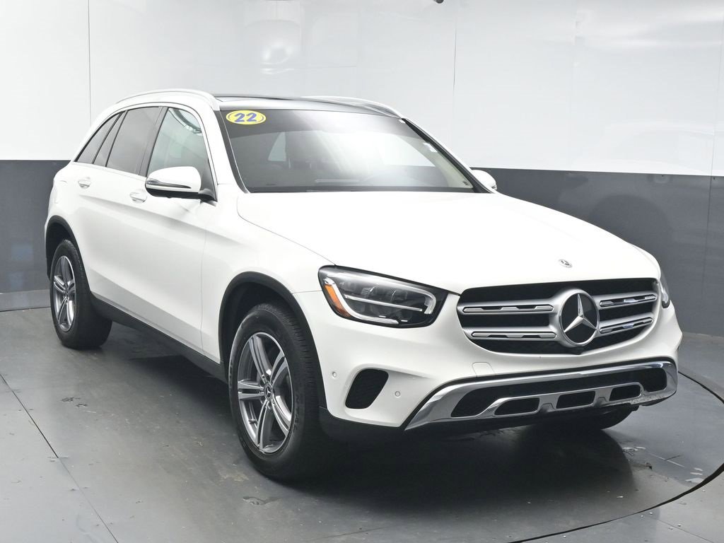 Used 2022 Mercedes-Benz GLC 300 w/ Premium Package Lite image 2