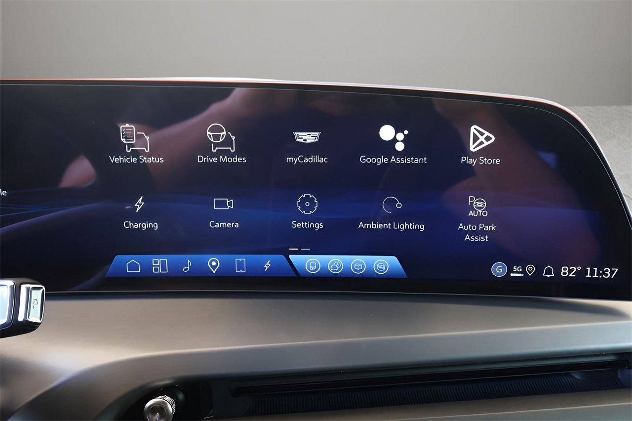 New 2026 Cadillac Vistiq Sport image 25