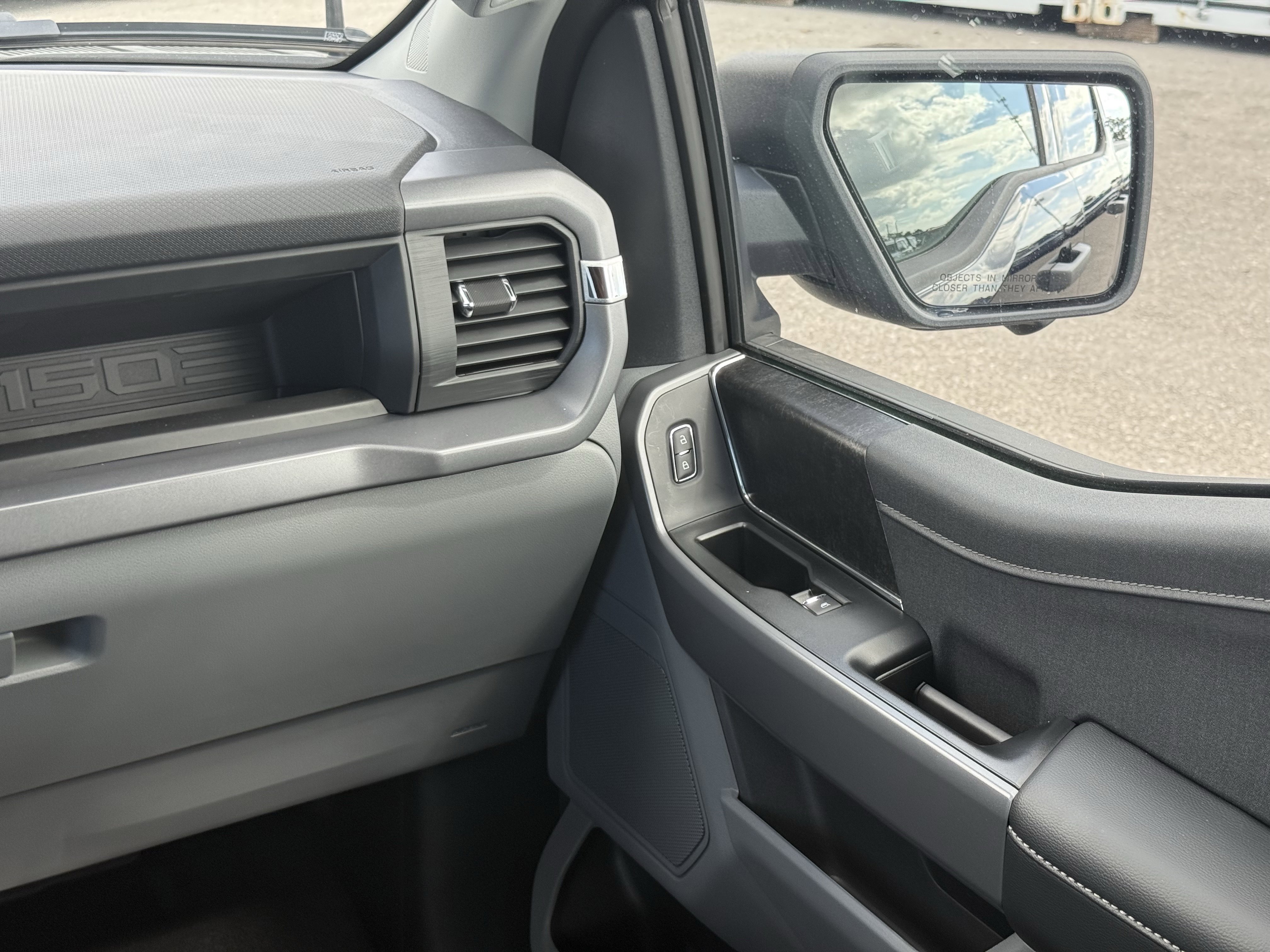 New 2025 Ford F150 Lightning XLT AWD/4WD image 20