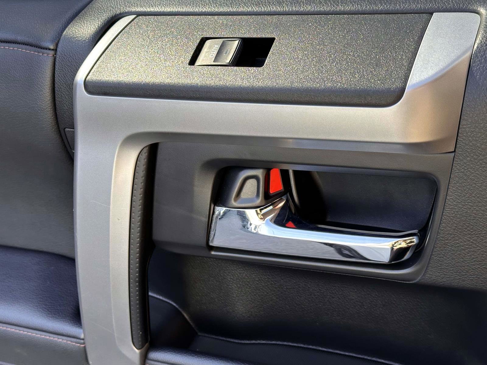 Used 2023 Toyota 4Runner Limited AWD/4WD image 23