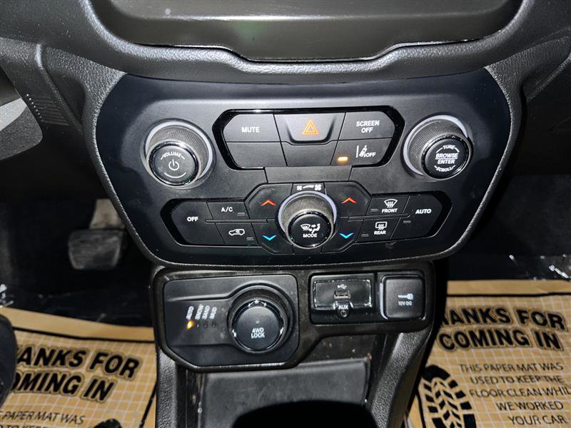 Used 2021 Jeep Renegade Sport image 37