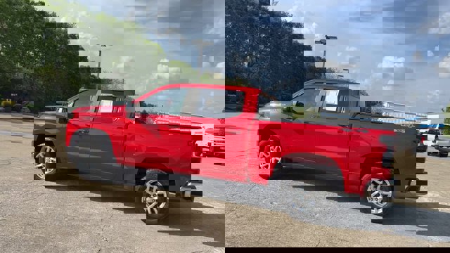 Used 2021 Chevrolet Silverado 1500 LT AWD/4WD image 6