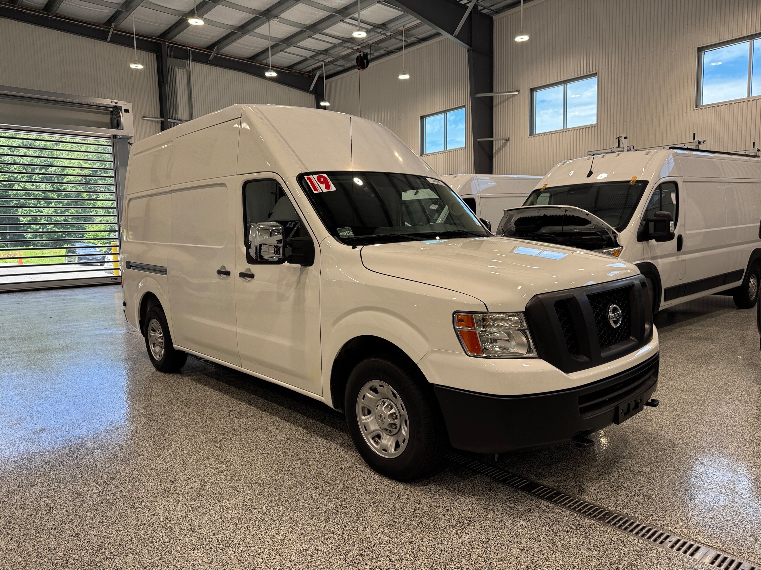 Used 2019 Nissan NV 2500 SV RWD image 4