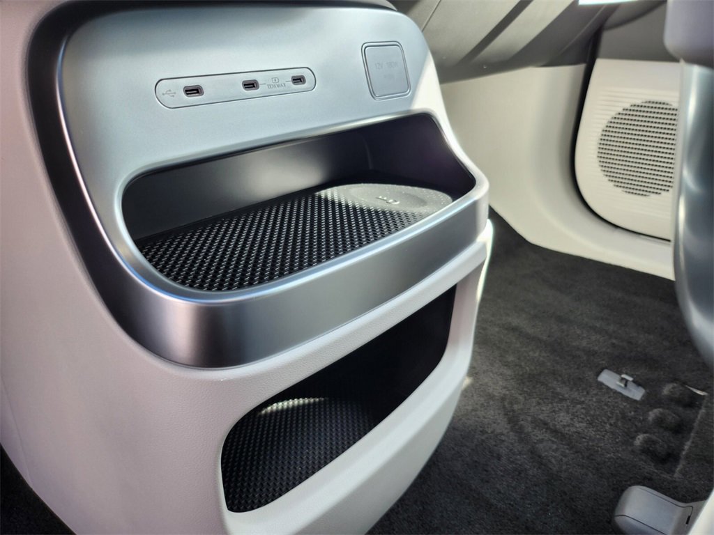 New 2026 Hyundai Ioniq 9 SEL image 30