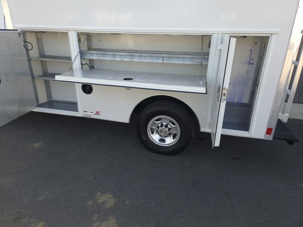 Used 2014 Chevrolet Express 3500 image 4