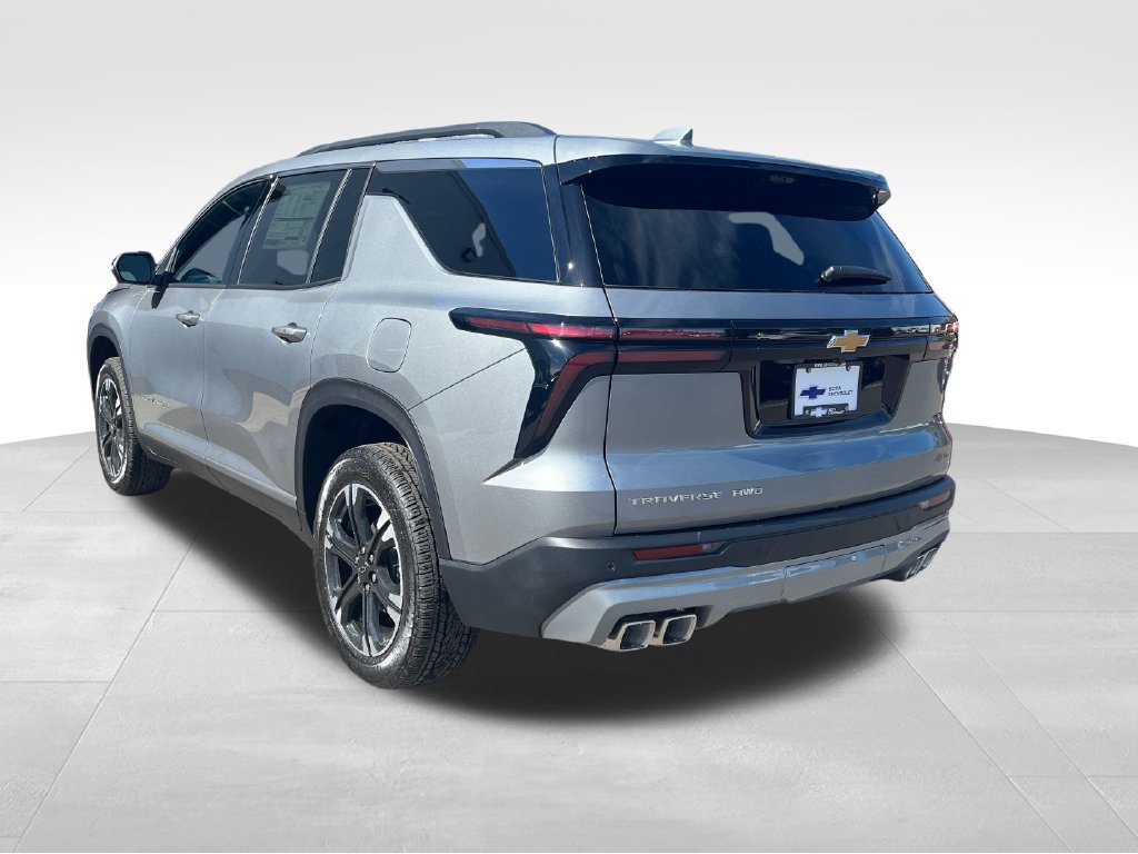 New 2027 Chevrolet Traverse LT w/ Sun and Wheel Package AWD/4WD image 3