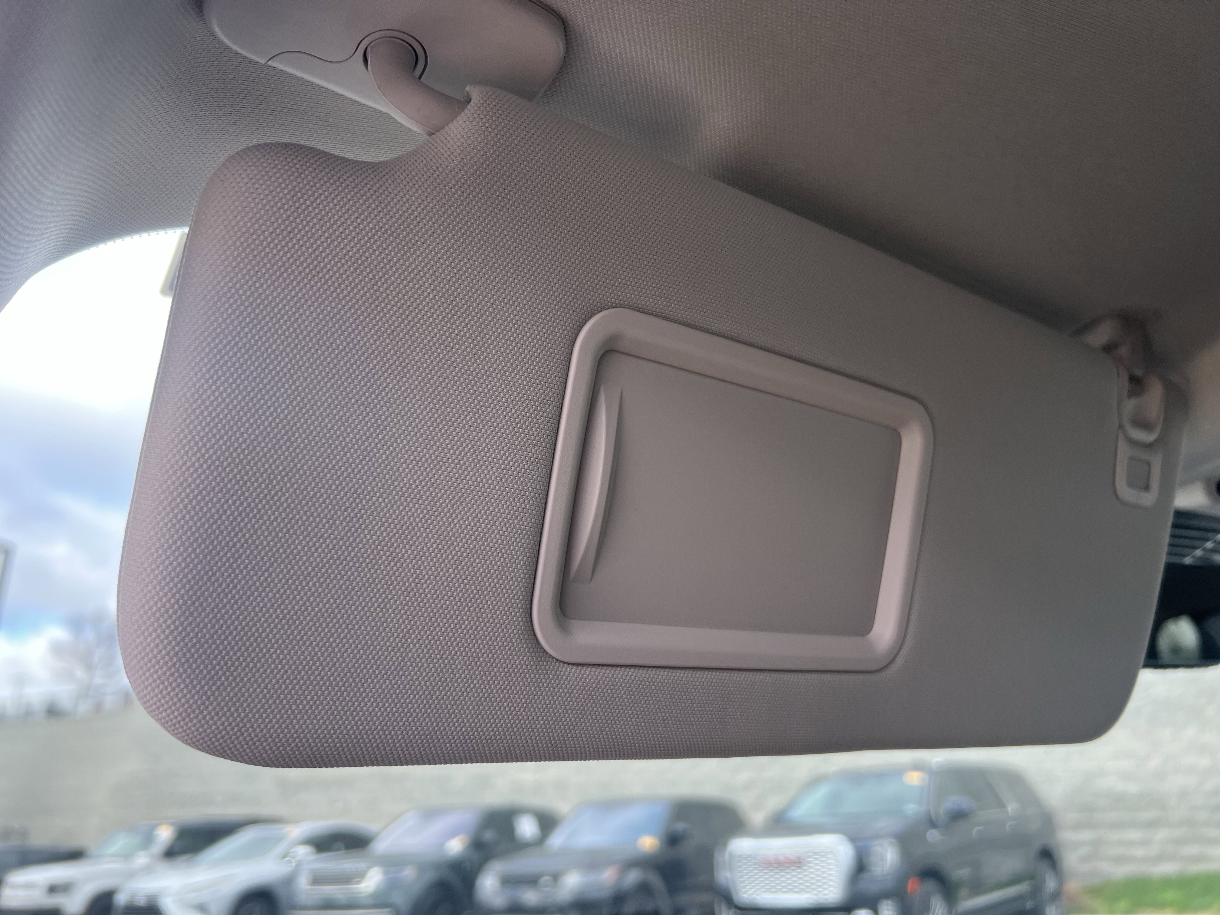 Certified 2024 Land Rover Discovery S image 25