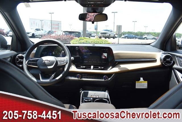 New 2026 Chevrolet Equinox ACTIV FWD image 3