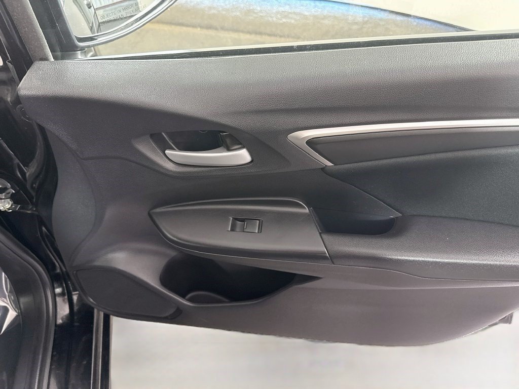 Used 2020 Honda Fit LX image 29