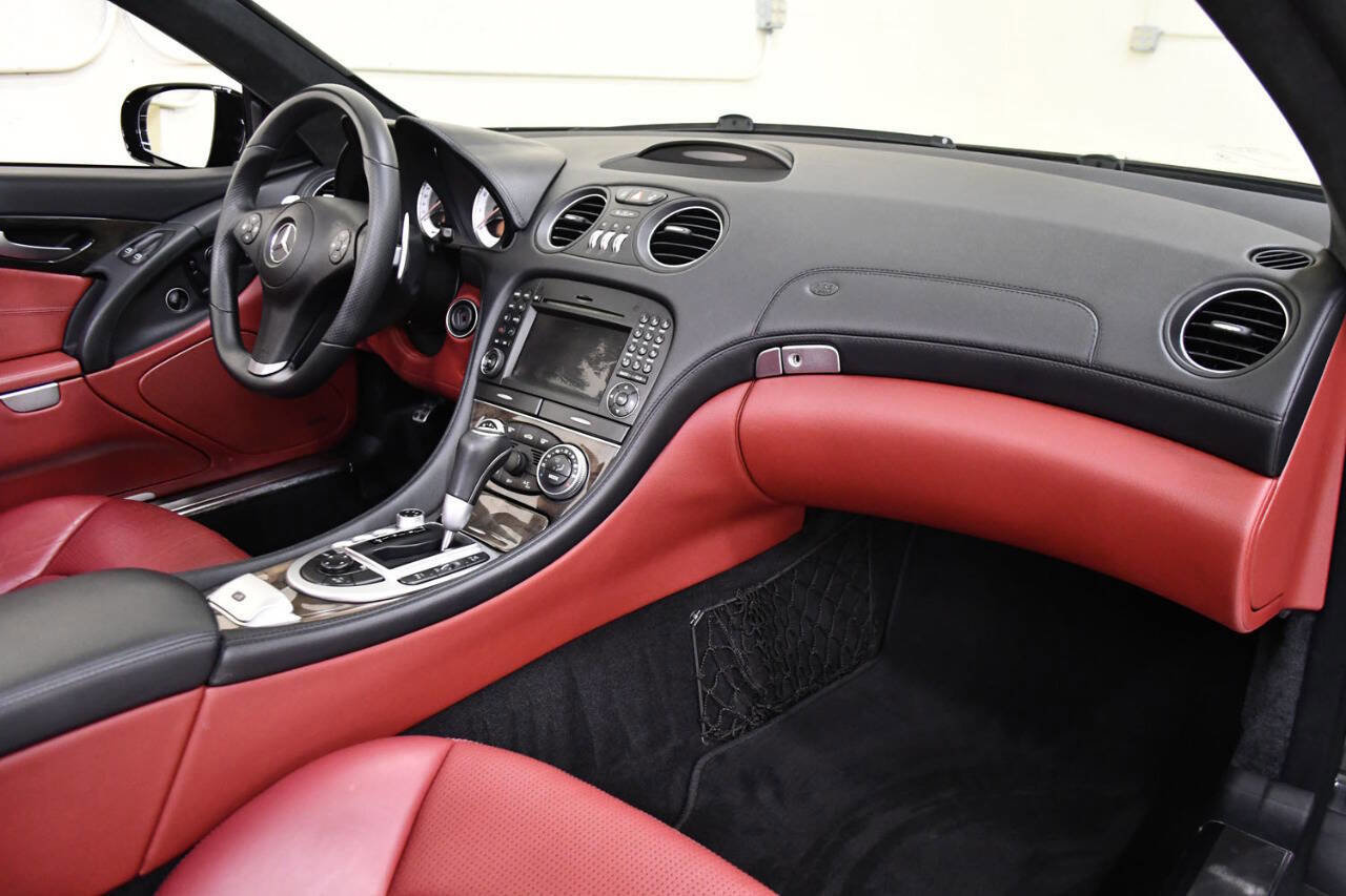 Used 2012 Mercedes-Benz SL 63 AMG image 14