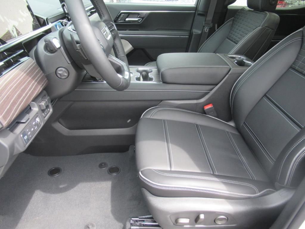 New 2025 GMC Sierra EV Denali image 16