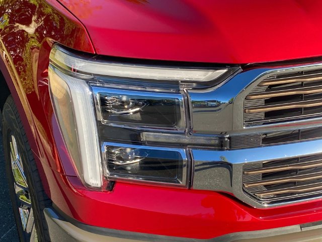 Used 2025 Ford F150 King Ranch w/ FX4 Off-Road Package AWD/4WD image 4