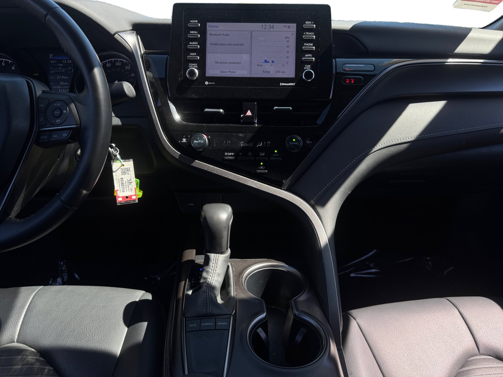 Used 2024 Toyota Camry SE w/ Blackout Package (TMS) FWD image 11