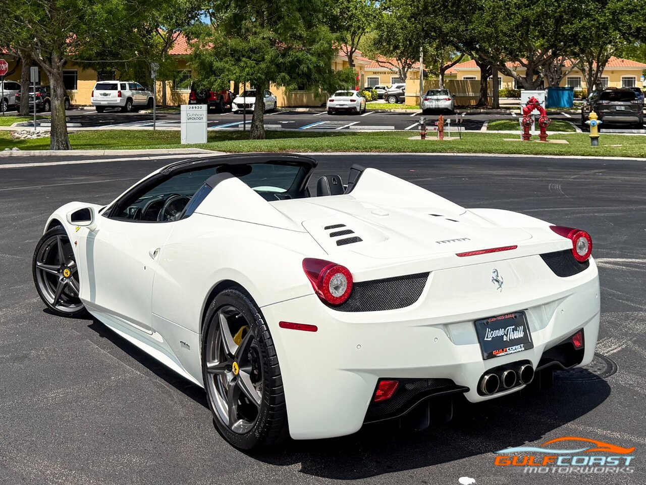 Used 2015 Ferrari 458 Spider RWD image 42