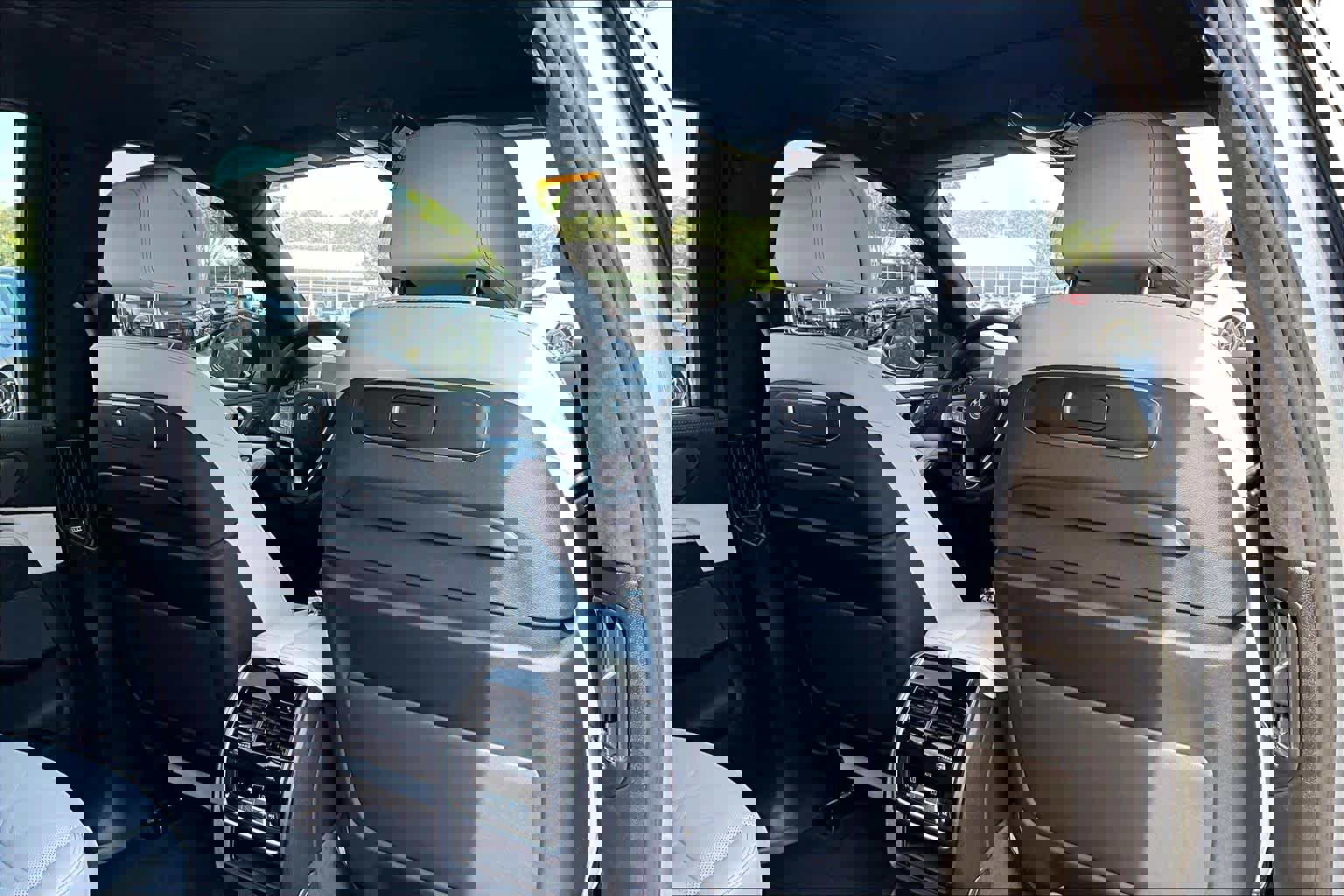 Used 2026 BMW X7 xDrive40i w/ Executive Package image 20