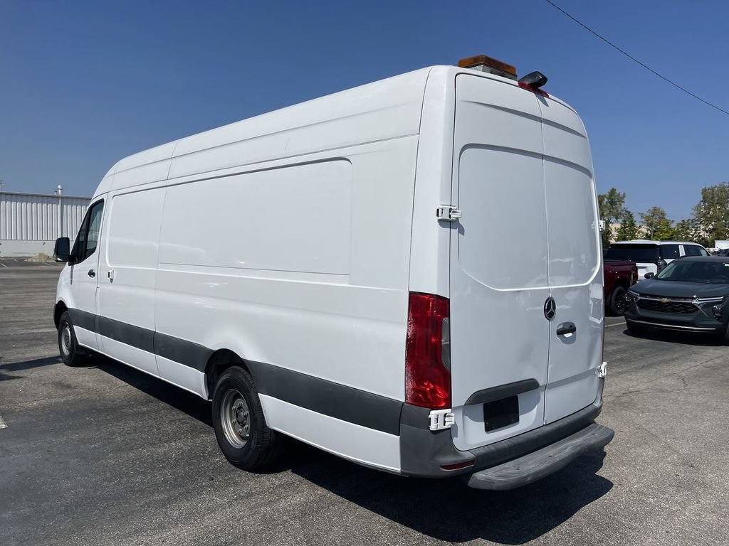 Used 2020 Mercedes-Benz Sprinter 3500 w/ Driver Convenience Package image 13