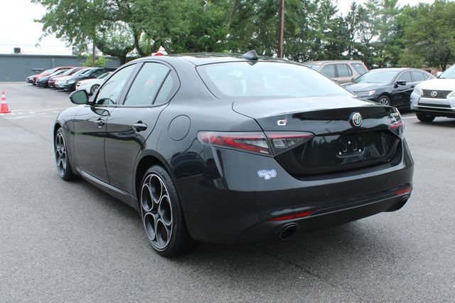 Used 2024 Alfa Romeo Giulia Ti AWD/4WD image 38