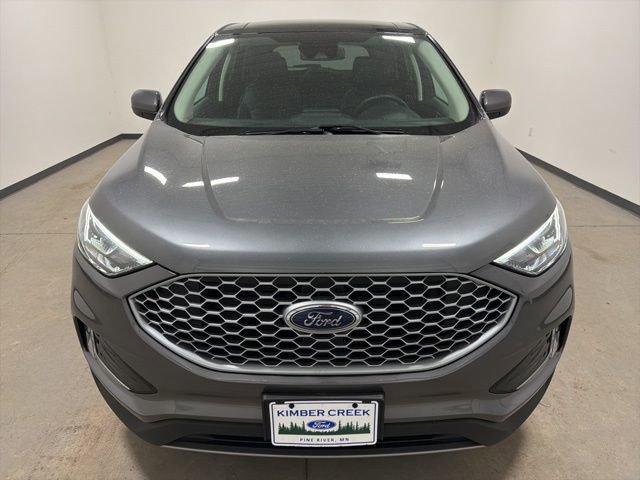 Used 2024 Ford Edge SEL w/ Convenience Package image 2