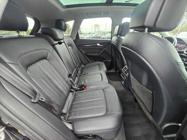 Used 2018 Audi Q5 2.0T Premium Plus w/ Premium Plus Package AWD/4WD image 12