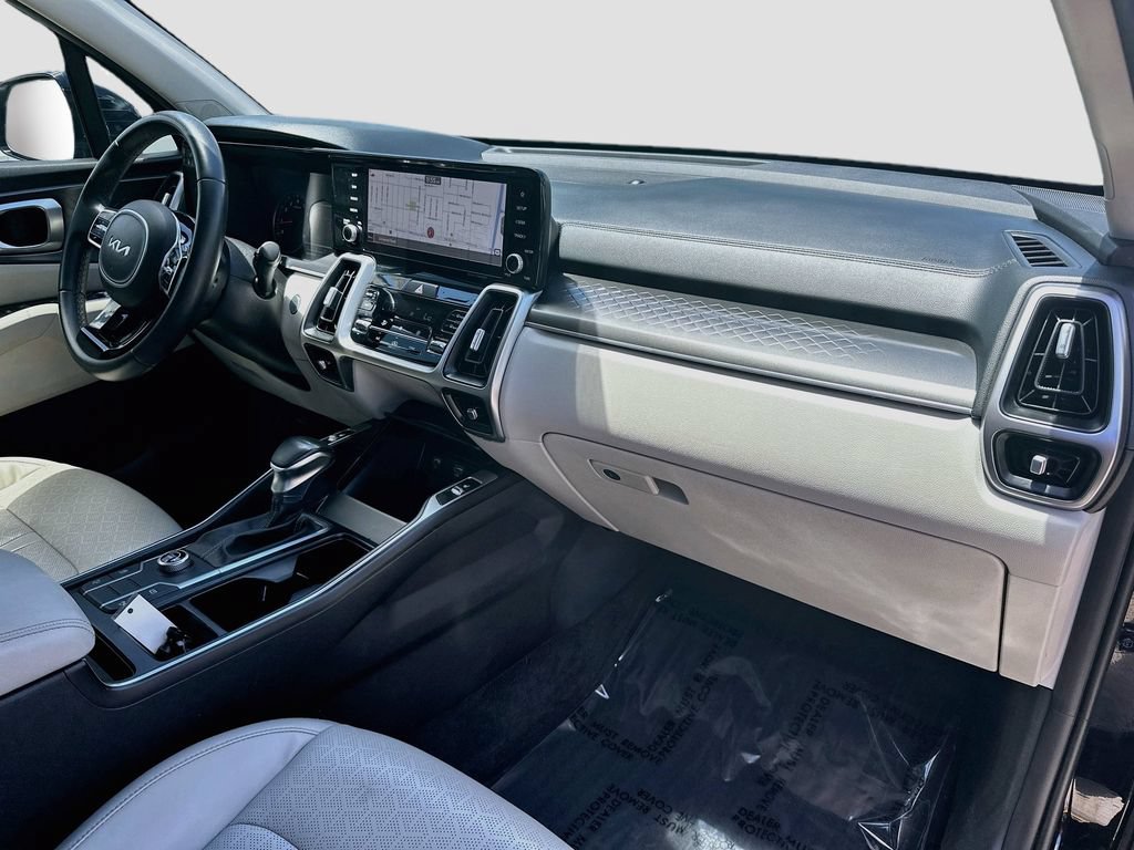 Used 2022 Kia Sorento S FWD image 31