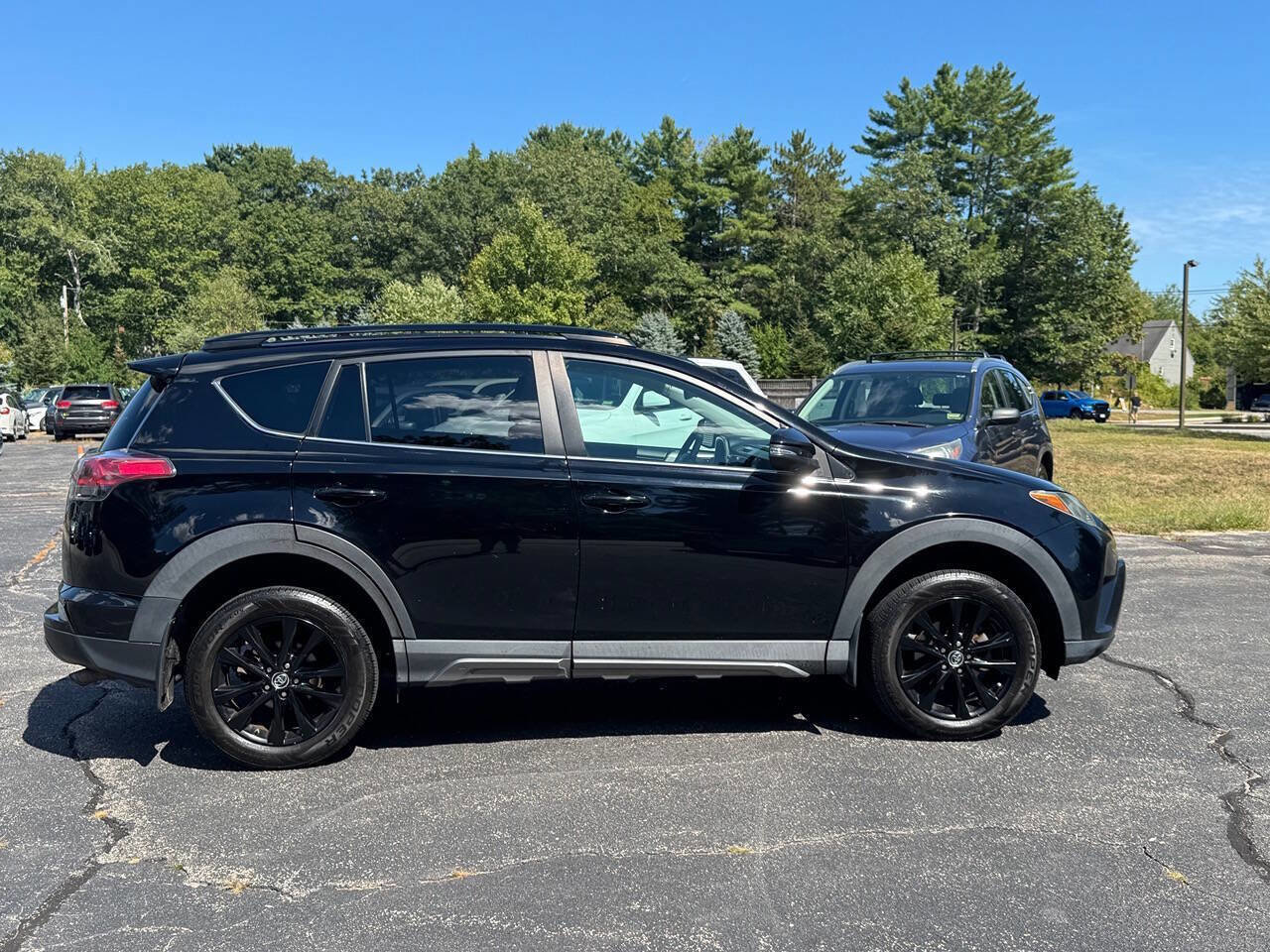 Used 2018 Toyota RAV4 Adventure w/ Cold Weather Package image 9