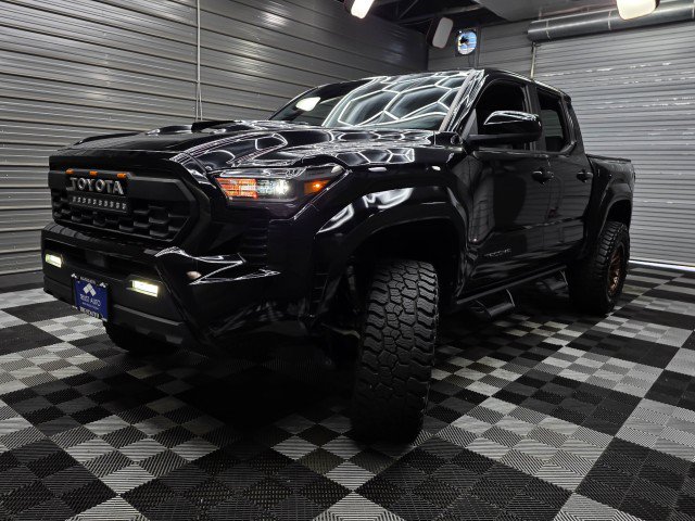 Used 2024 Toyota Tacoma TRD Sport AWD/4WD image 41