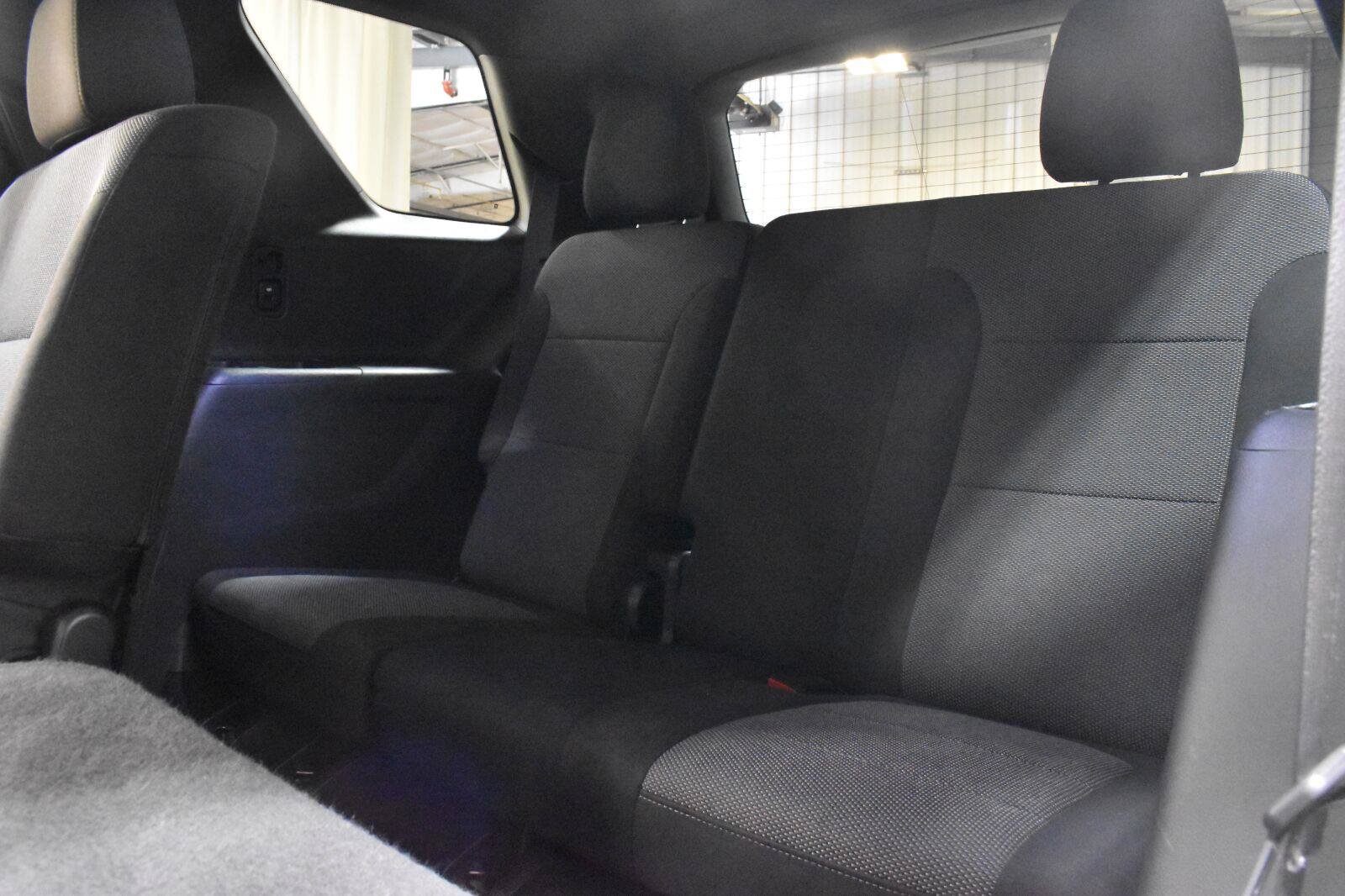 Used 2023 Chevrolet Traverse LT w/ LPO, Floor Liner Package AWD/4WD image 5